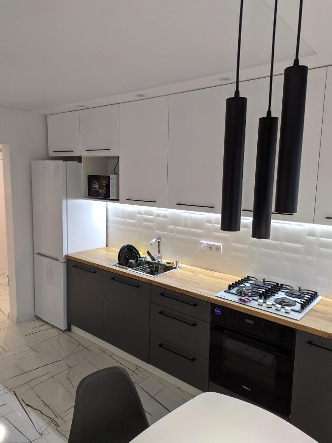 Cozy 75 Apart In Center - 2Х Кімнатна Квартира В Центрі Кропивницького Kropyvnyc'kyj Esterno foto