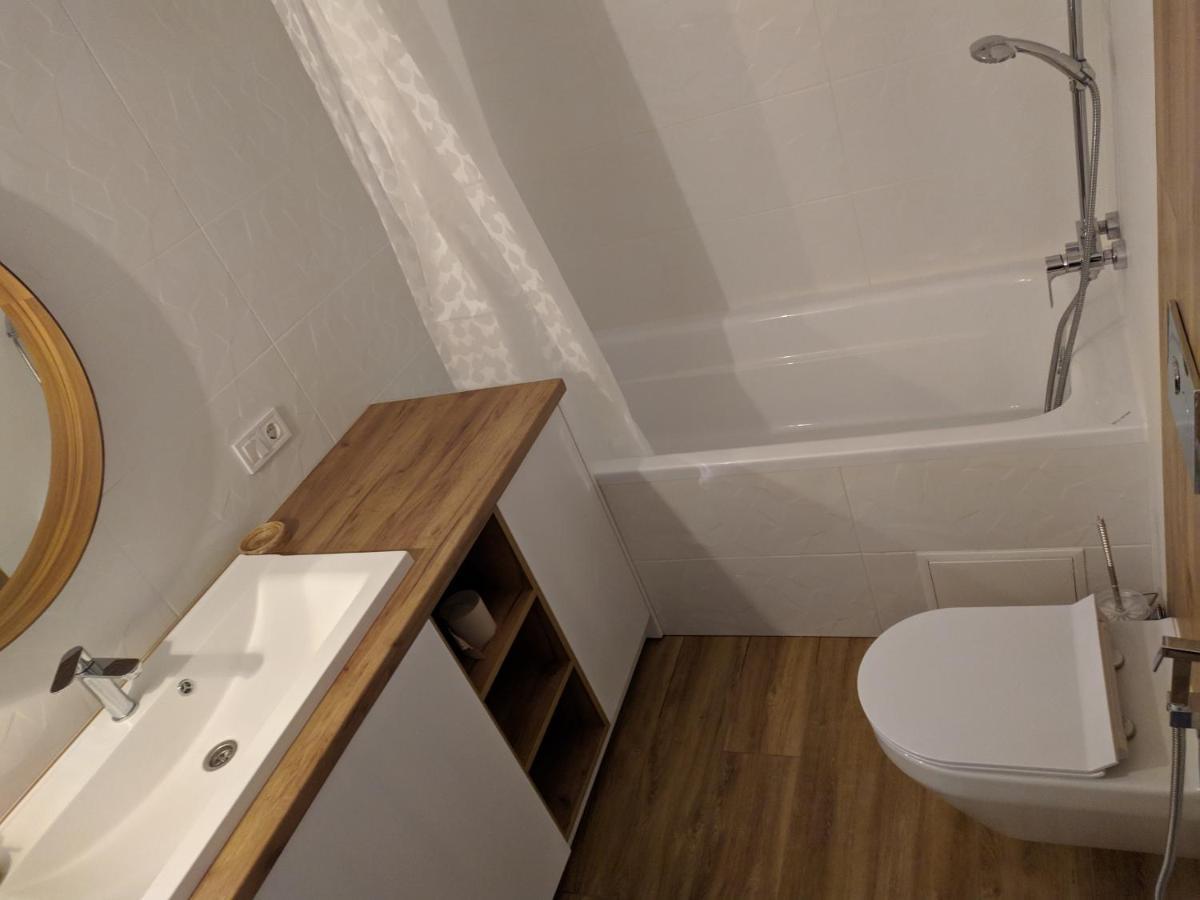 Cozy 75 Apart In Center - 2Х Кімнатна Квартира В Центрі Кропивницького Kropyvnyc'kyj Esterno foto