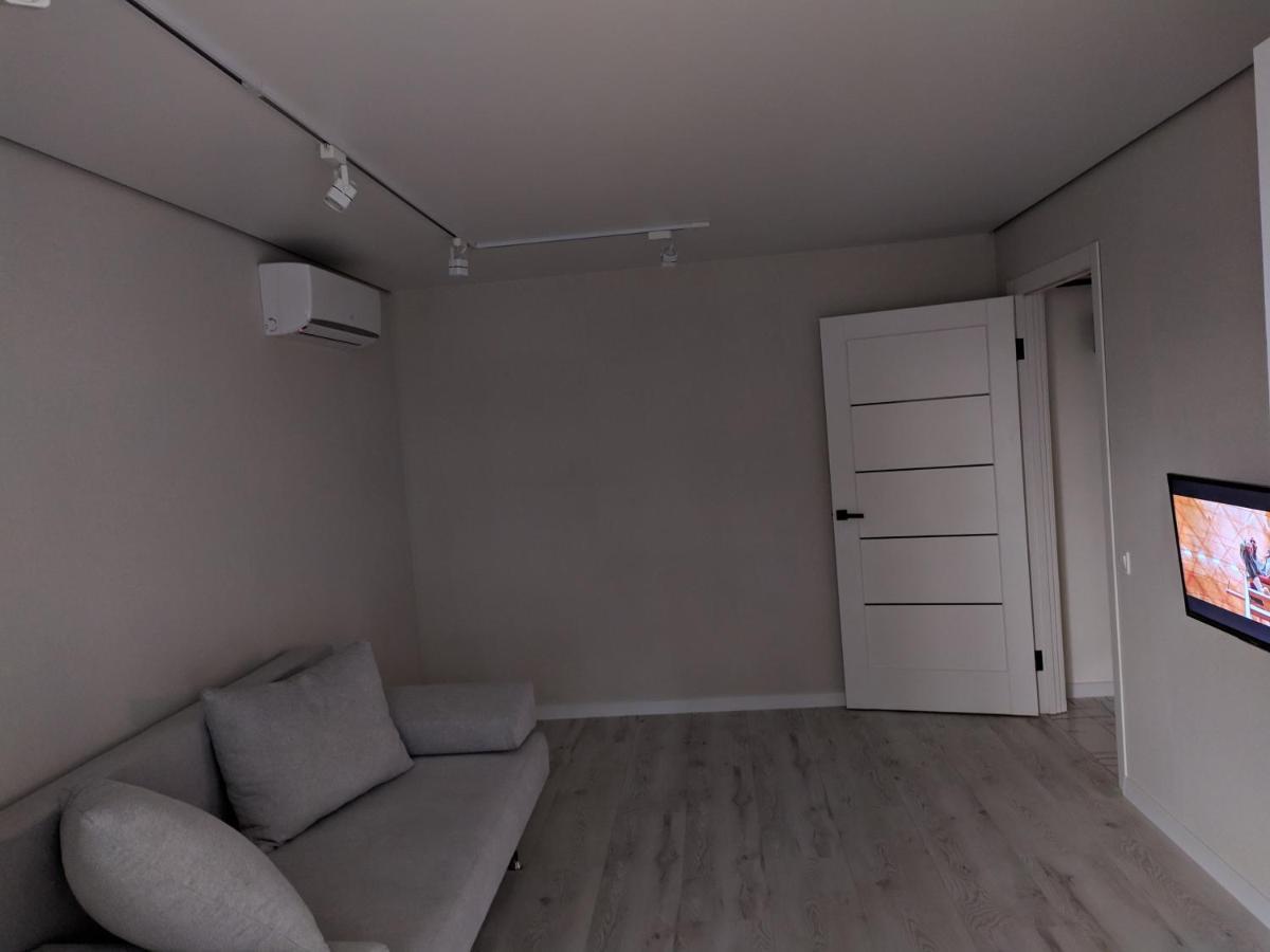 Cozy 75 Apart In Center - 2Х Кімнатна Квартира В Центрі Кропивницького Kropyvnyc'kyj Esterno foto